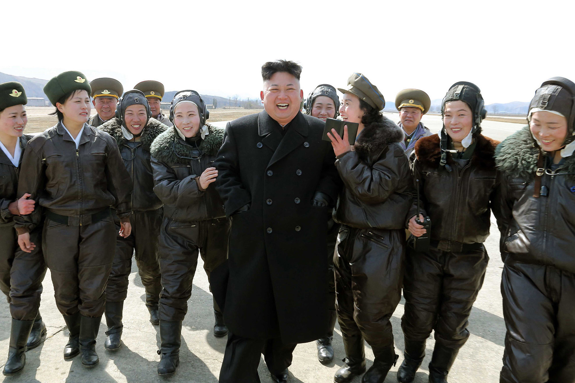 Dentro del harén secreto de Kim Jong Un de colegialas vírgenes