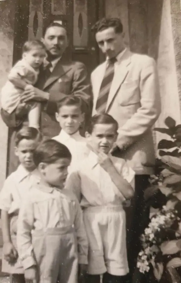 Leslie Biden along with his brother Arthur and his family in Surrey England. Image Joe Biden family