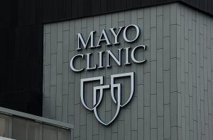 Federal Court Reignites Controversial COVID-19 Vaccine Lawsuit Against Mayo Clinic 1