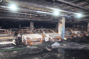 Mercedes-Benz EV Sparks Massive Fire: 100 Cars Destroyed In South Korean Parking Lot 1