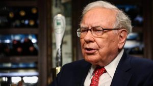 Warren Buffet Owns More Treasuries Than The Fed 1