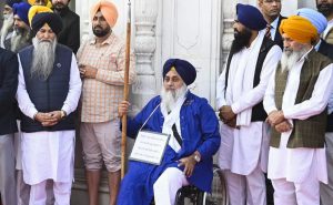 Sikh Politician Escapes Assassination At Golden Temple 1